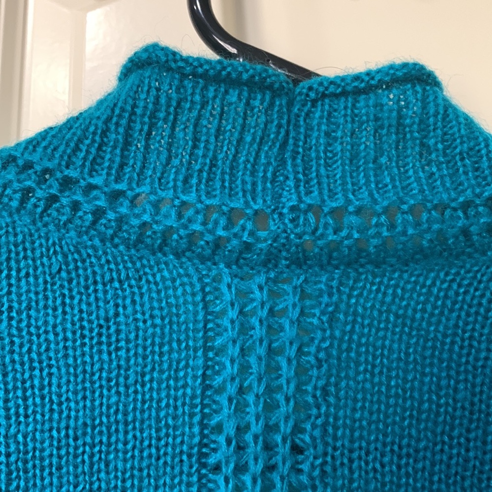 Chico’s size 1 turquoise long sleeve sweater - Picture 3 of 8